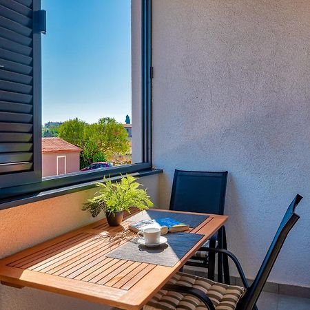 Art Apartment Monvidal Pula Exteriér fotografie