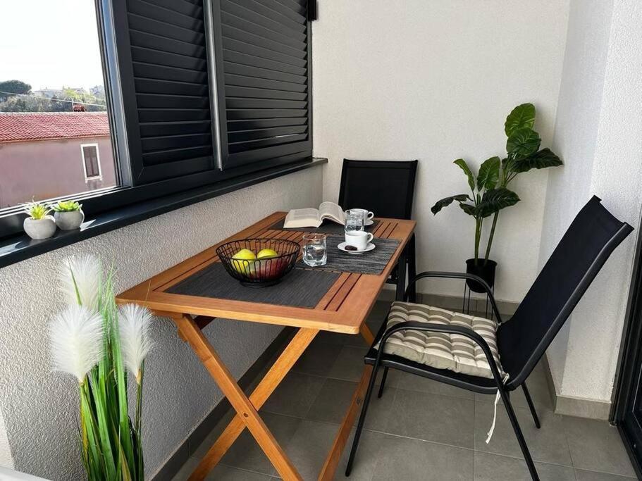 Art Apartment Monvidal Pula Exteriér fotografie