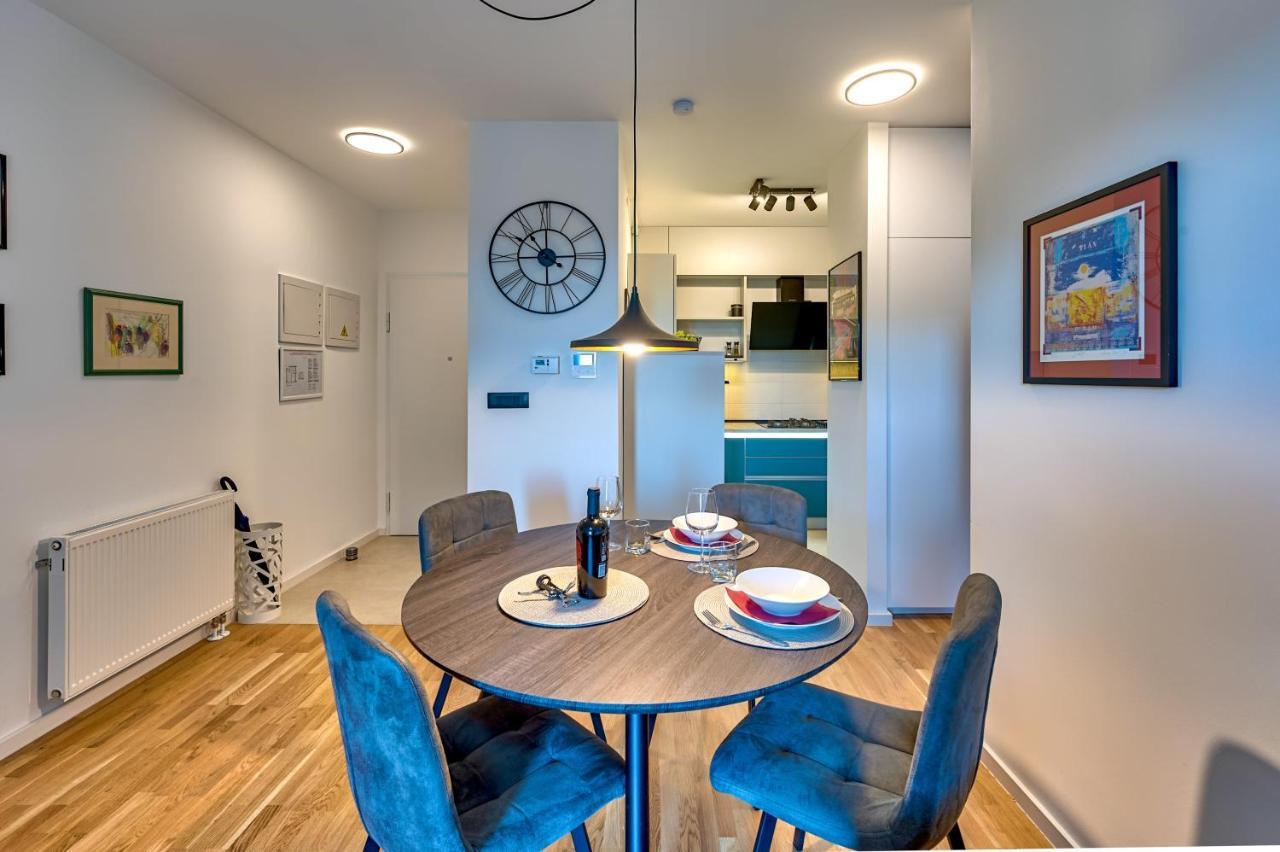 Art Apartment Monvidal Pula Exteriér fotografie