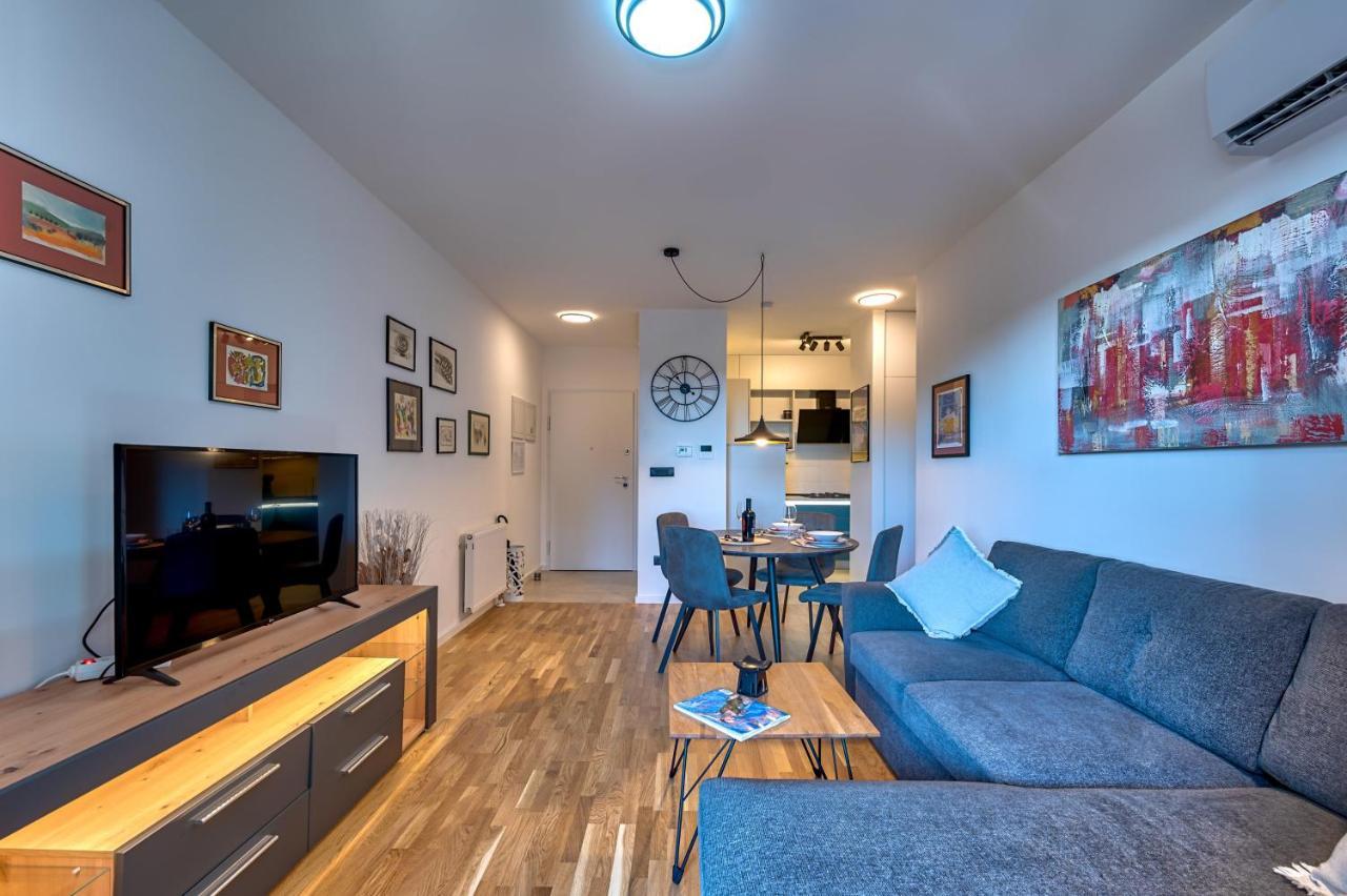 Art Apartment Monvidal Pula Exteriér fotografie