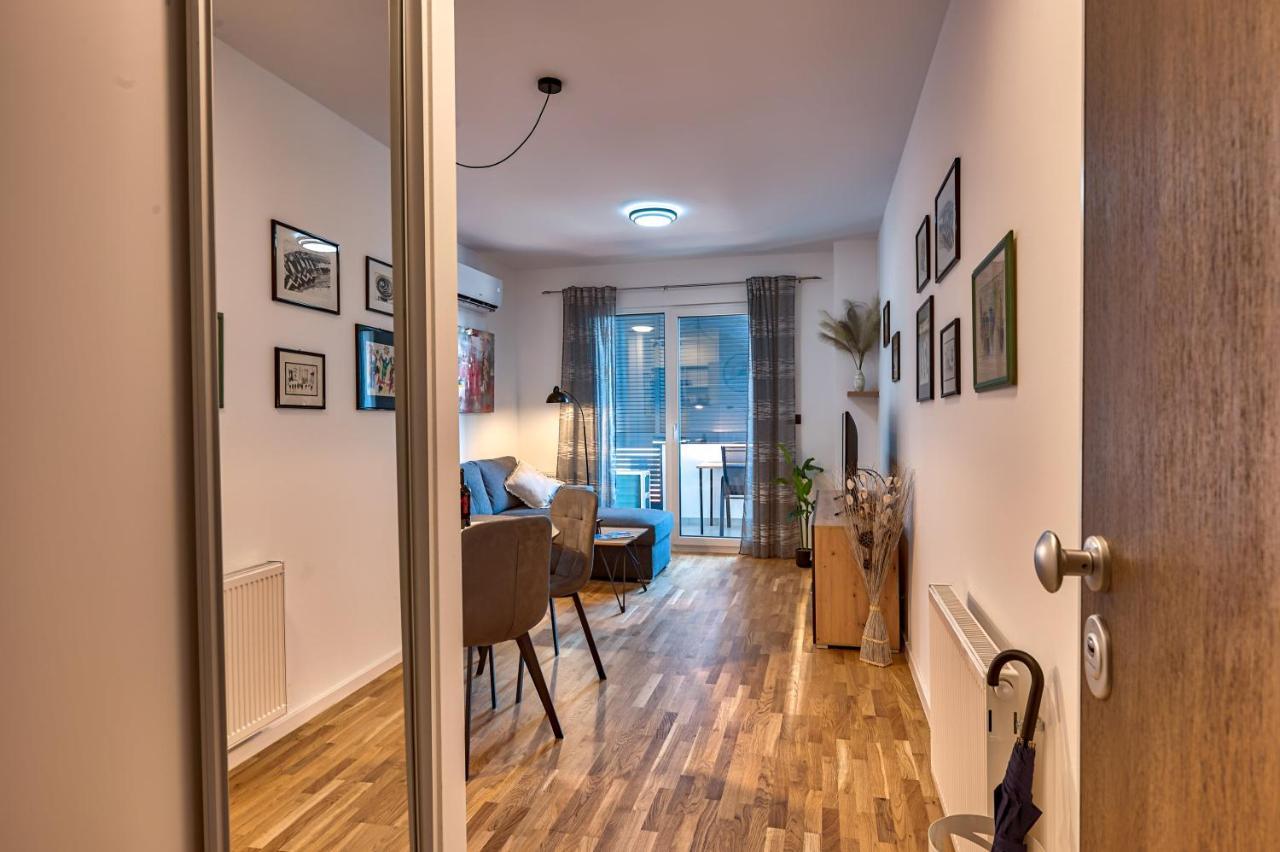 Art Apartment Monvidal Pula Exteriér fotografie